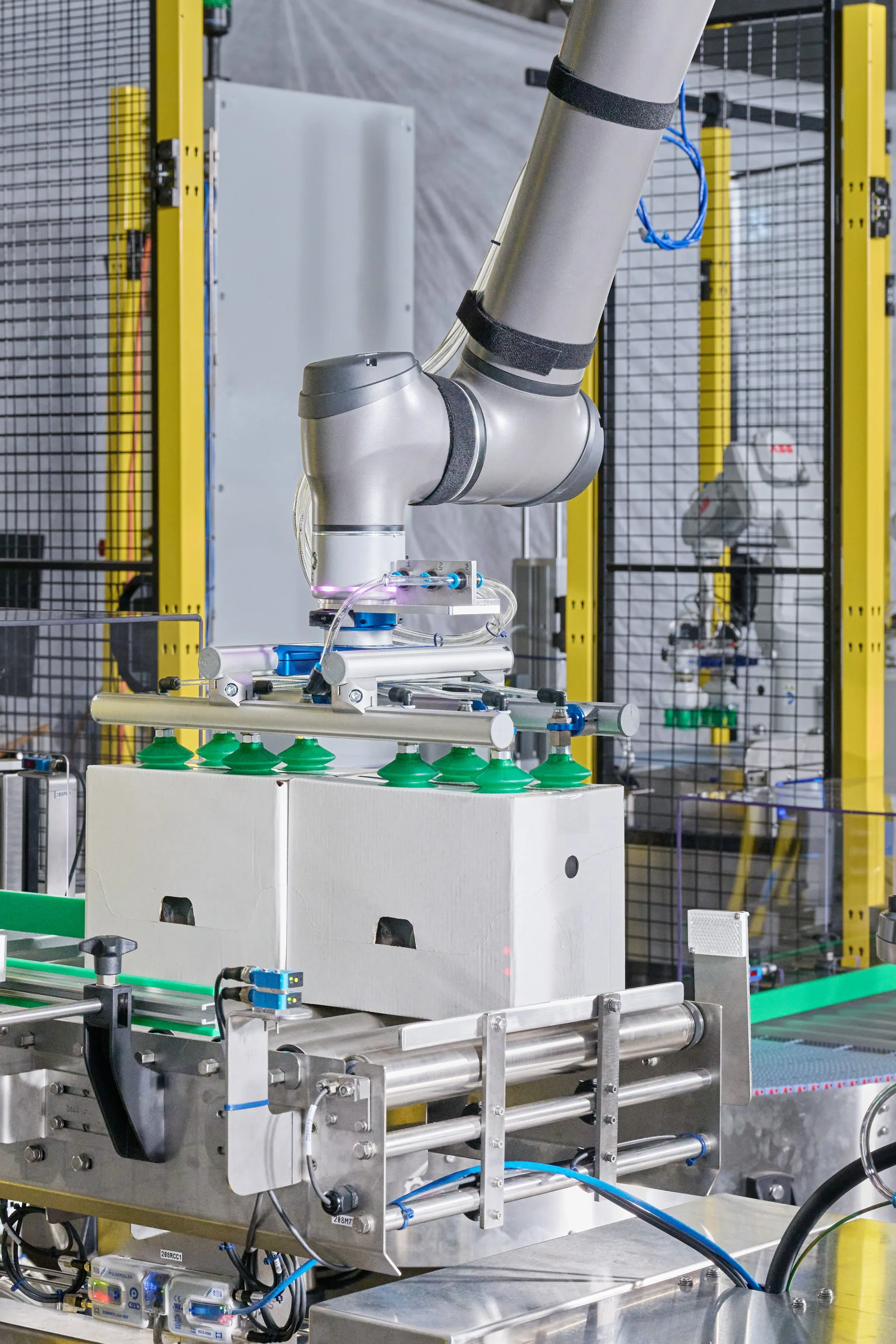 Robotic palletising equipment on a production line